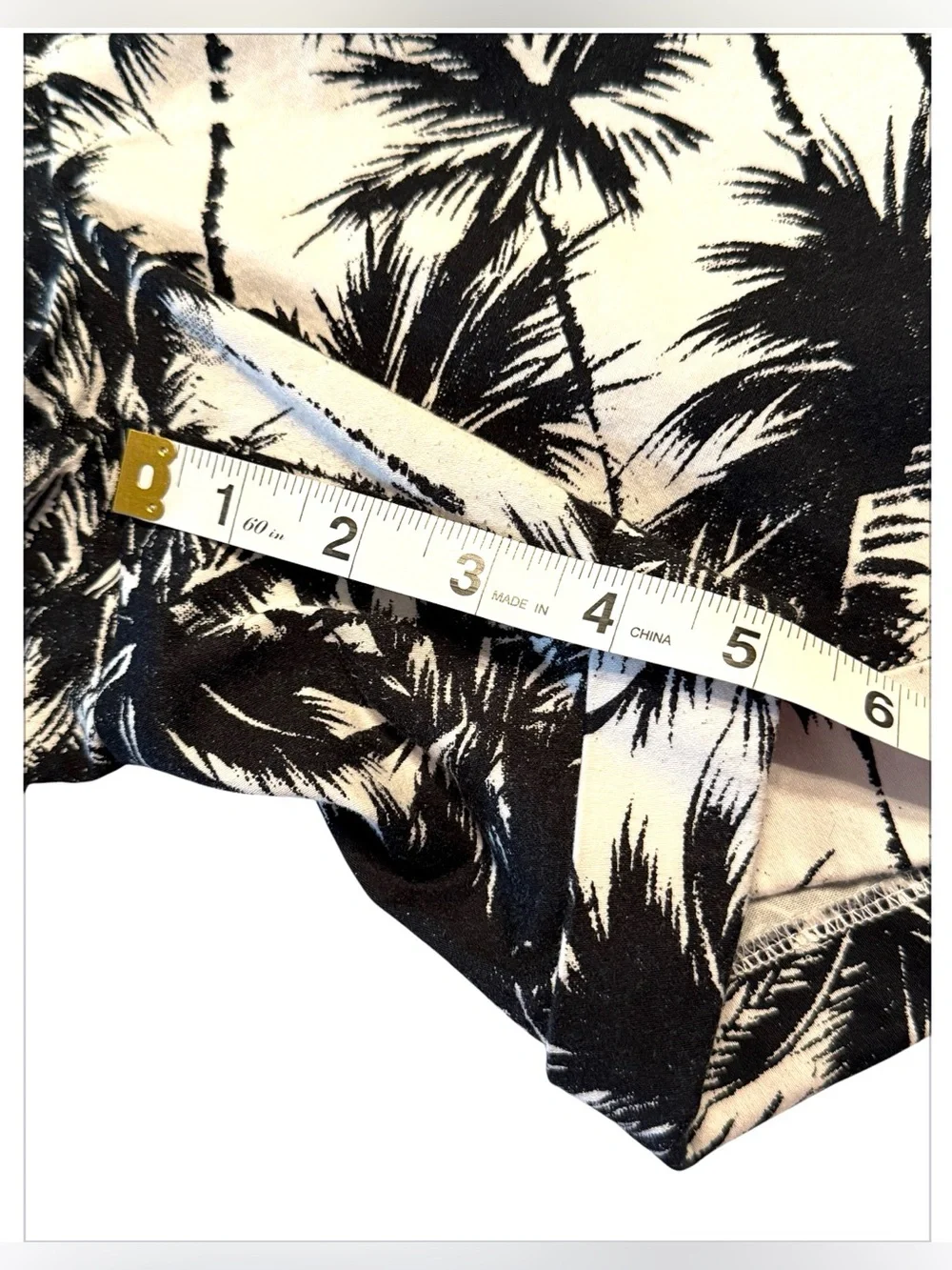 INC Palm Tree Print Shorts Black White Mid Rise Cotton Stretch Casual Size 14 - Picture 11 of 13